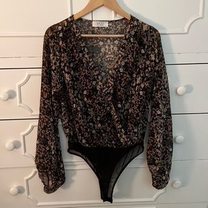 NWT Floral Bodysuit Size M